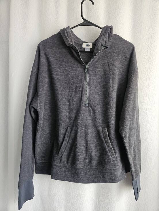 Old Navy Tops - Old Navy Gray Fleece Pullover Hoodie Size Large